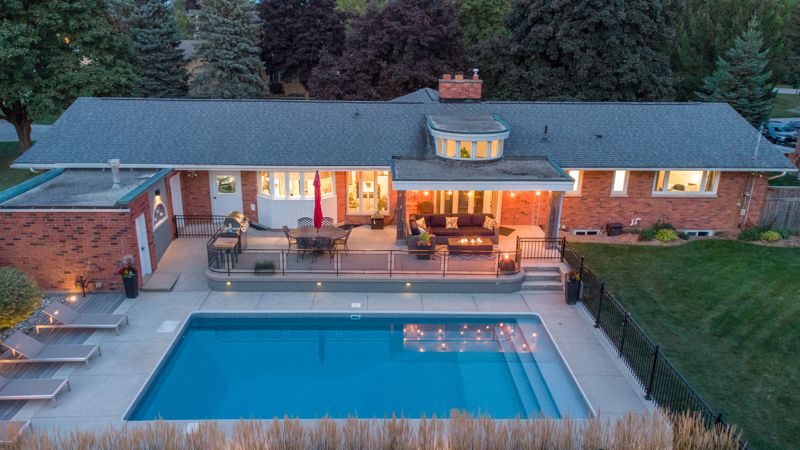 Twilight drone aerial photo of a London, Ontario bungalow